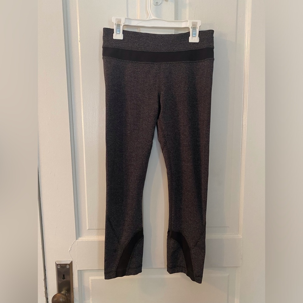 Lululemon Crop Inspire Crop II 22”